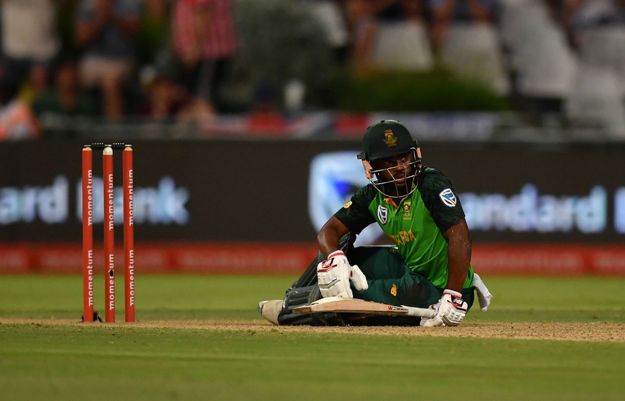 Temba Bavuma fell lbw for 98, South Africa v England, 1st ODI, Cape Town, February 4, 2020