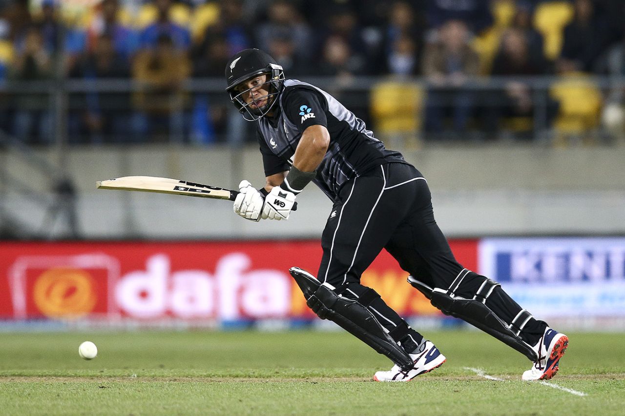 Ross Taylor sets off for a run, New Zealand v India, 1st ODI, Hamilton, February 5, 2020
