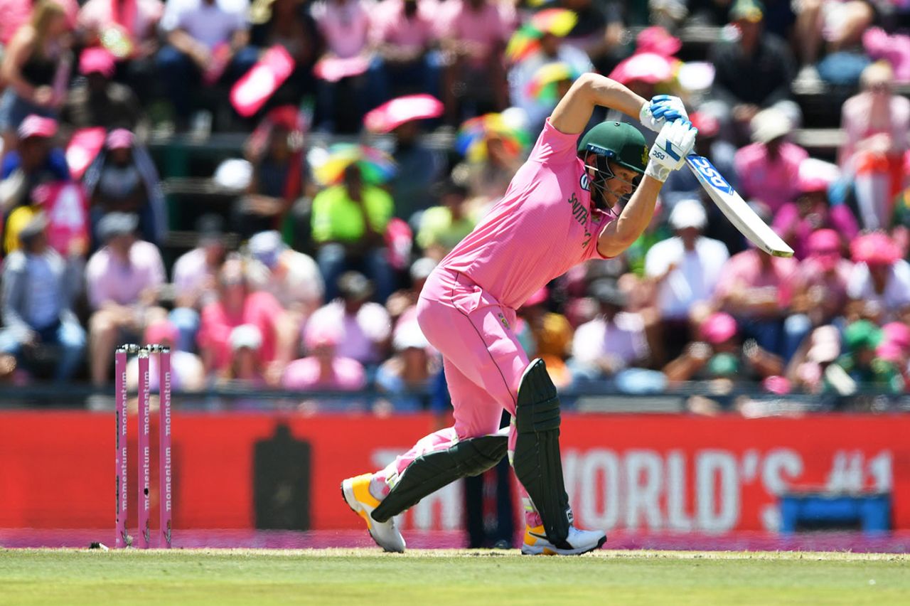 David Miller presses out to drive, South Africa v England, 3rd ODI, Johannesburg, February 9, 2019