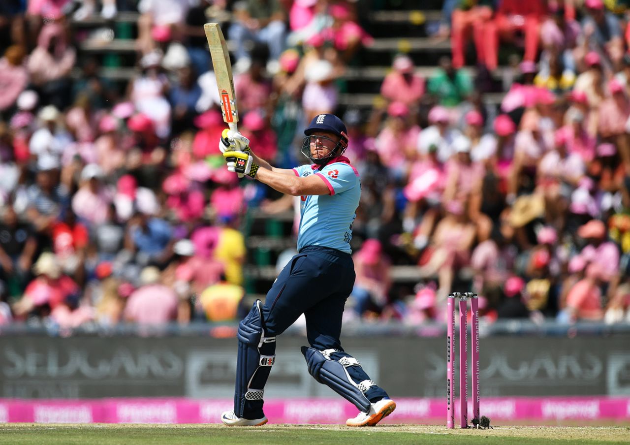 Jonny Bairstow pulls six over deep backward square leg, South Africa v England, 3rd ODI, Johannesburg, February 9, 2019