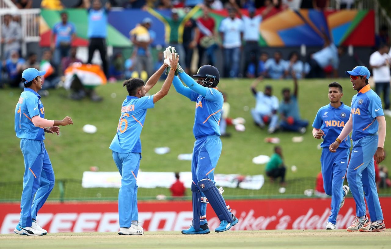 India celebrate a Ravi Bishnoi wicket, Bangladesh U-19s v India U-19s, Final, Potchefstroom, February 9, 2020
