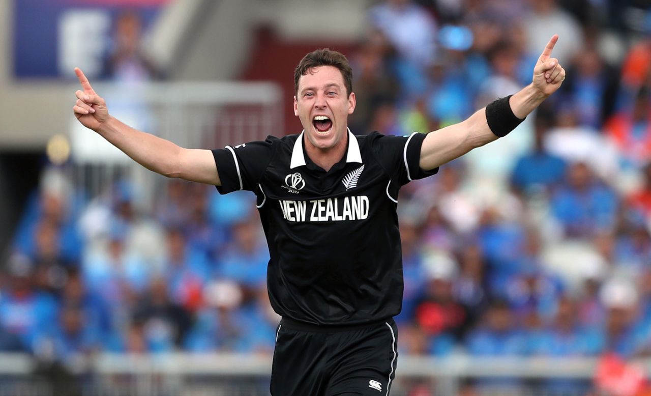 Matt Henry celebrates a wicket, keeping New Zealand to 239, India v New Zealand, World Cup 2019, Old Trafford, July 10, 2019