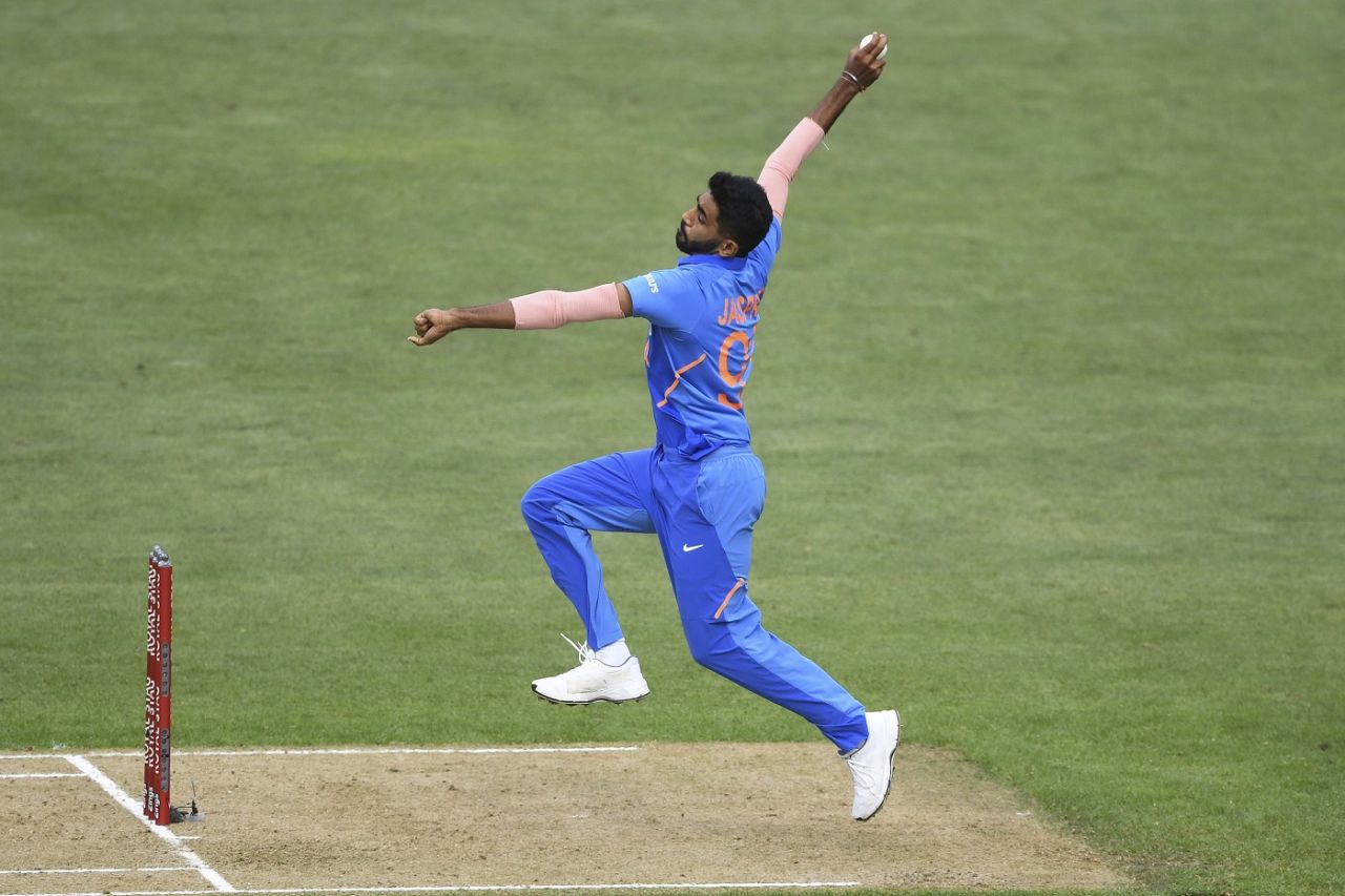 Jasprit Bumrah in his pre-delivery stride, New Zealand v India, 2nd ODI, Auckland, February 8, 2020