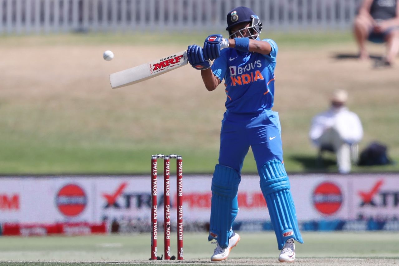 Prithvi Shaw latches on to some width, New Zealand v India, 3rd ODI, Mount Maunganui, February 11, 2020