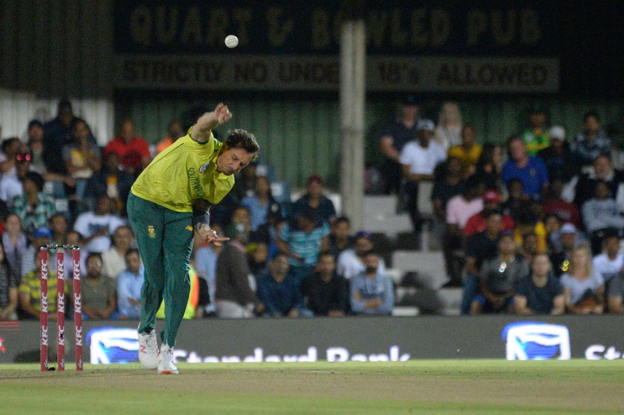 Dale Steyn was playing his first international since March 2019, South Africa v England, 1st T20I, East London, February 12, 2020