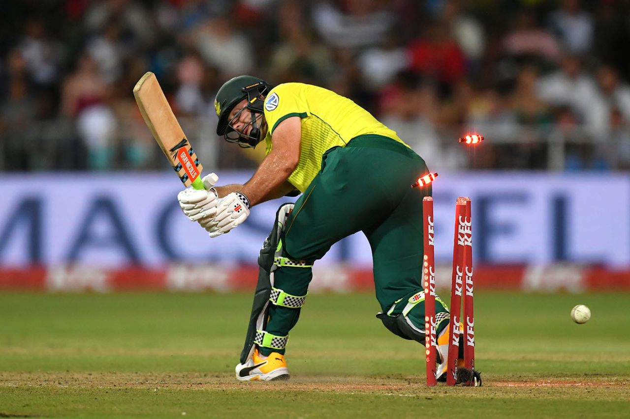 Jon-Jon Smuts was bowled behind his legs, South Africa v England, 2nd T20I, Durban, February 14, 2020