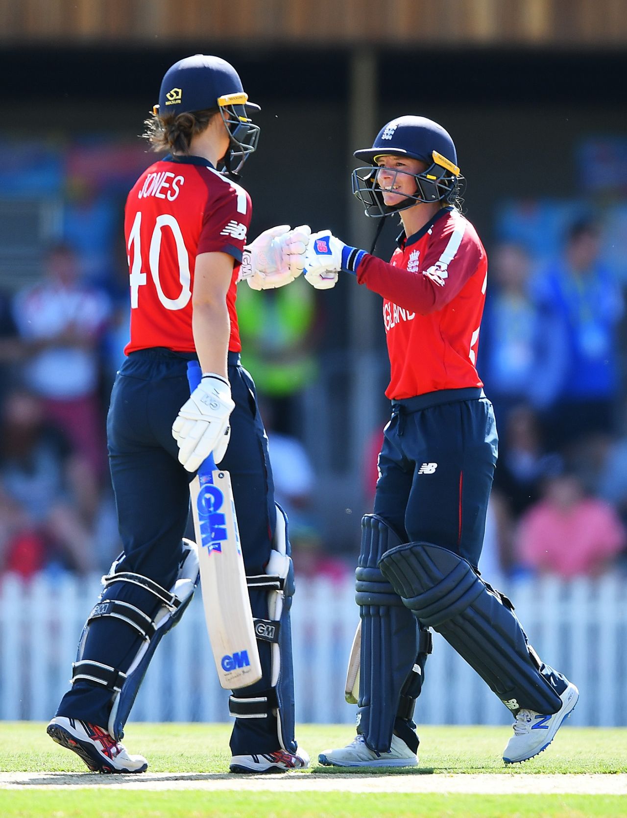 Danni Wyatt and Amy Jones discuss in the middle, England v New Zealand, Women's T20 World Cup warm-ups, Adelaide, February 16, 2020