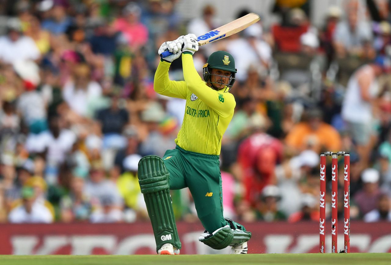 Quinton de Kock launches one over the covers, South Africa v England, 3rd T20I, Centurion. February 16, 2020