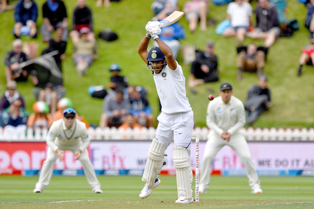 Mayank Agarwal shoulders arms on a testing morning of Test cricket, New Zealand v India, 1st Test, Wellington, 1st day, February 21, 2020