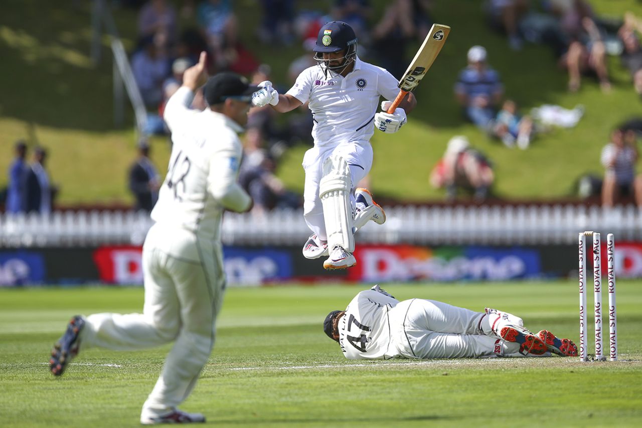 Rishabh Pant is run out amid confusion, New Zealand v India, 1st Test, Wellington, 2nd day, February 22, 2020