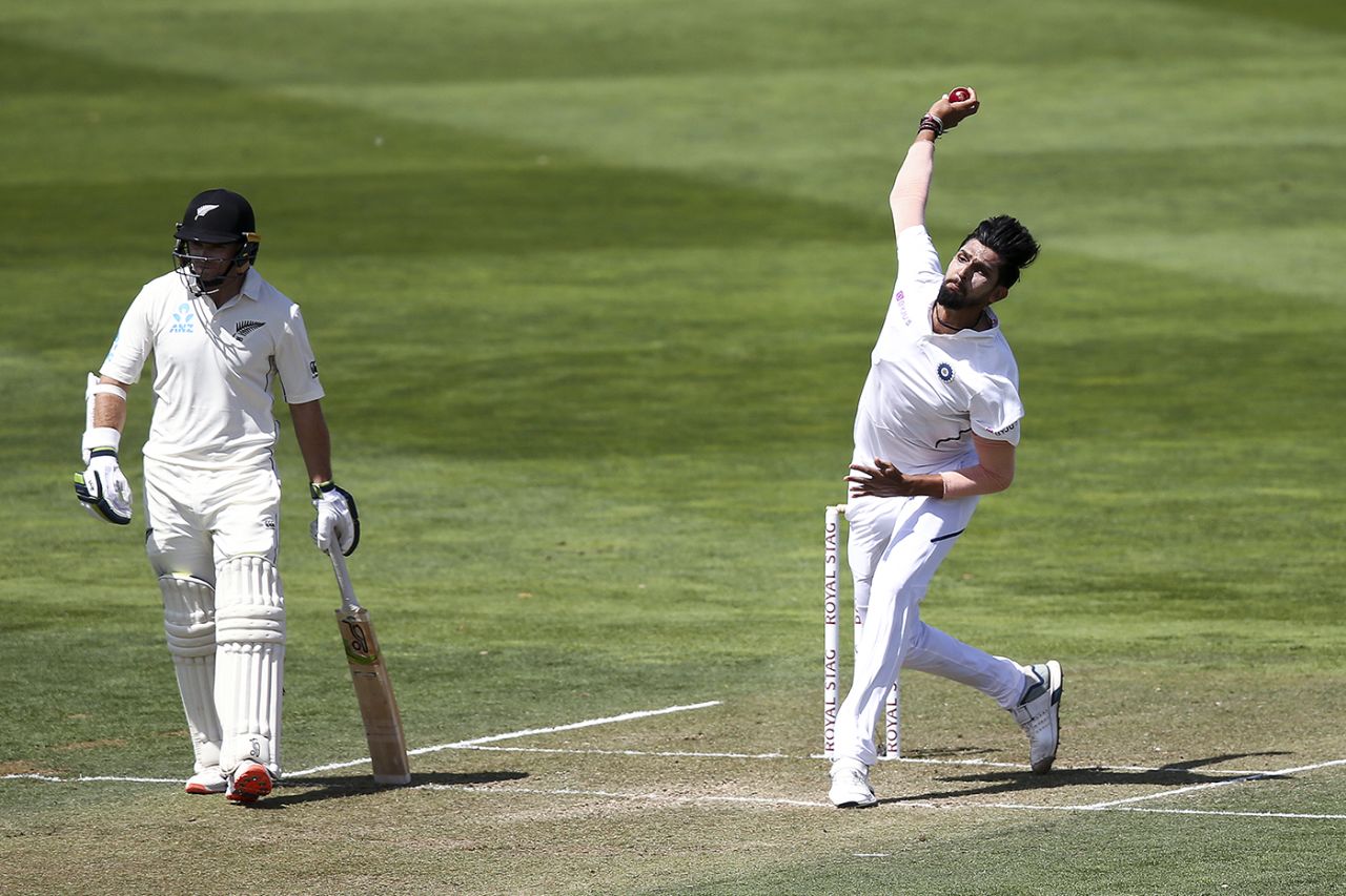 Ishant Sharma in his delivery stride New Zealand v India, 1st Test, Wellington, 2nd day, February 22, 2020