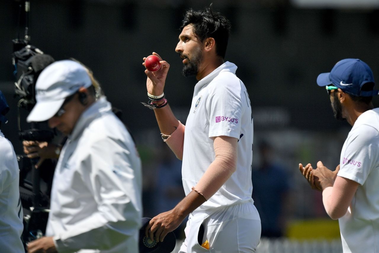 Ishant Sharma walks off after taking his 11th five-wicket haul in Tests, New Zealand v India, 1st Test, Wellington, 3rd day, February 23, 2020