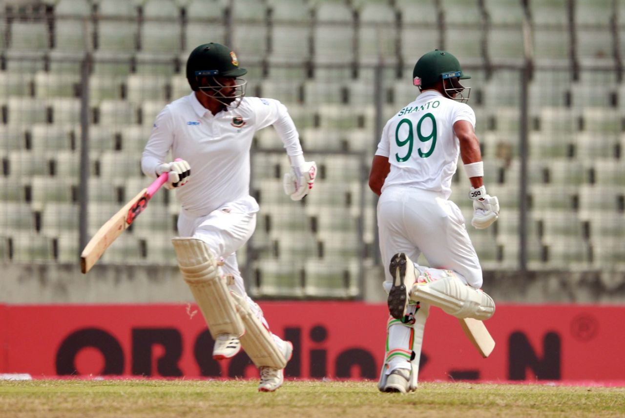 Tamim Iqbal and Najmul Hossain Shanto sprint across for a run, Bangladesh v Zimbabwe, Only Test, Dhaka, 2nd day, February 23, 2020