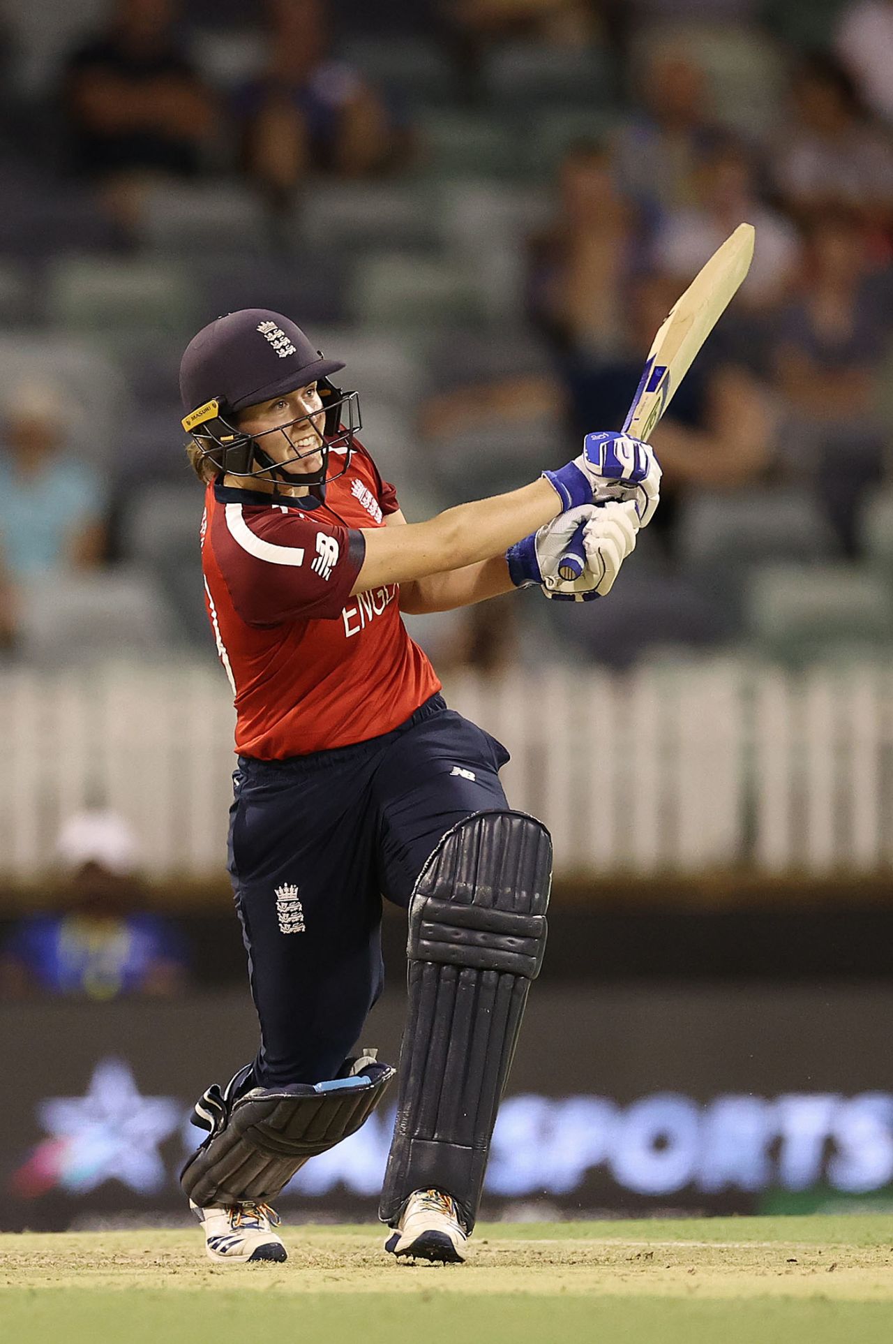 Natalie Sciver bats, England v South Africa, ICC Women's T20 World Cup, Perth, February 23 2020