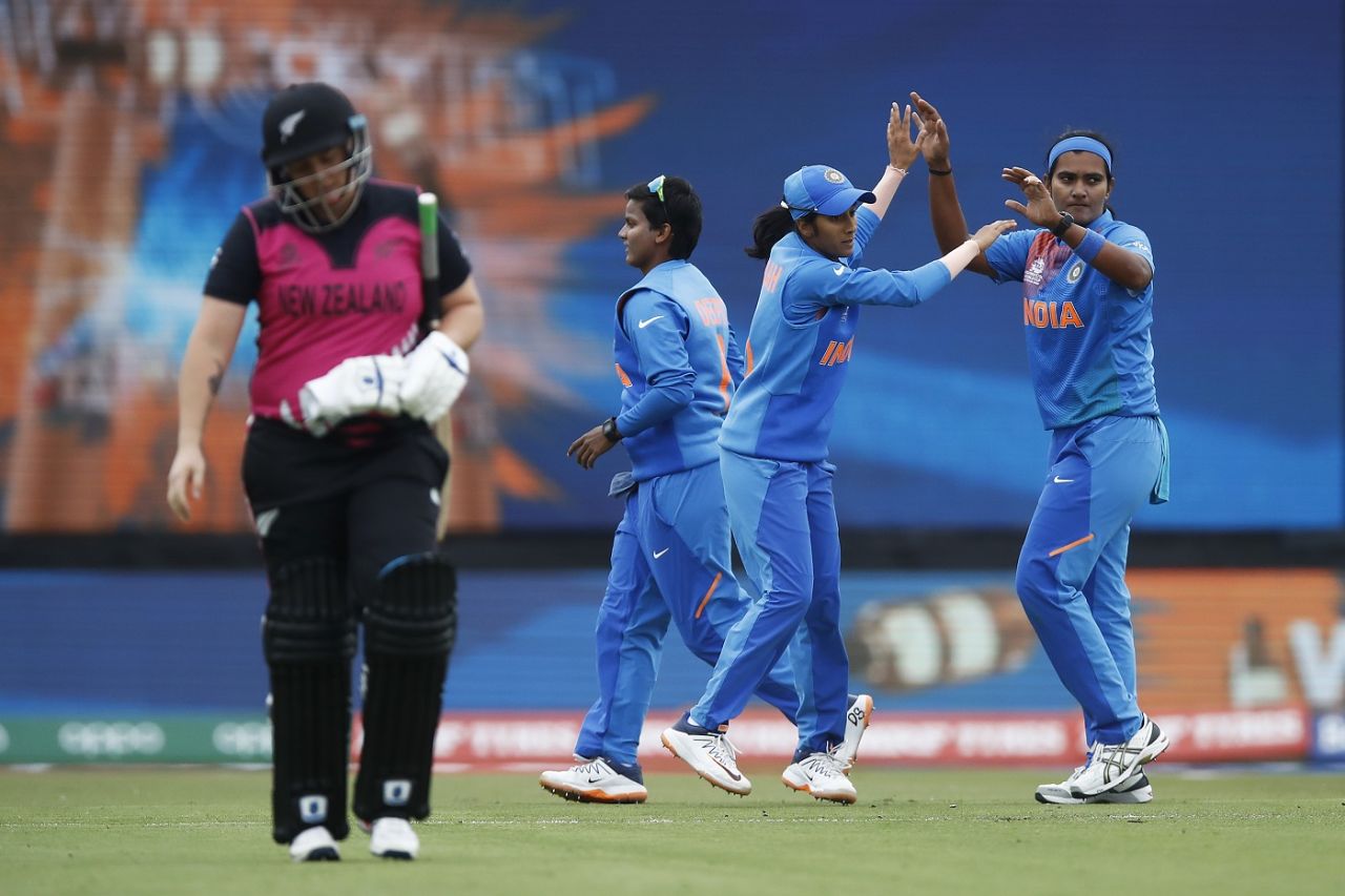 Shikha Pandey celebrates Rachel Priest's wicket, India v New Zealand, ICC Women's T20 World Cup, Melbourne (Junction Oval), February 27, 2020