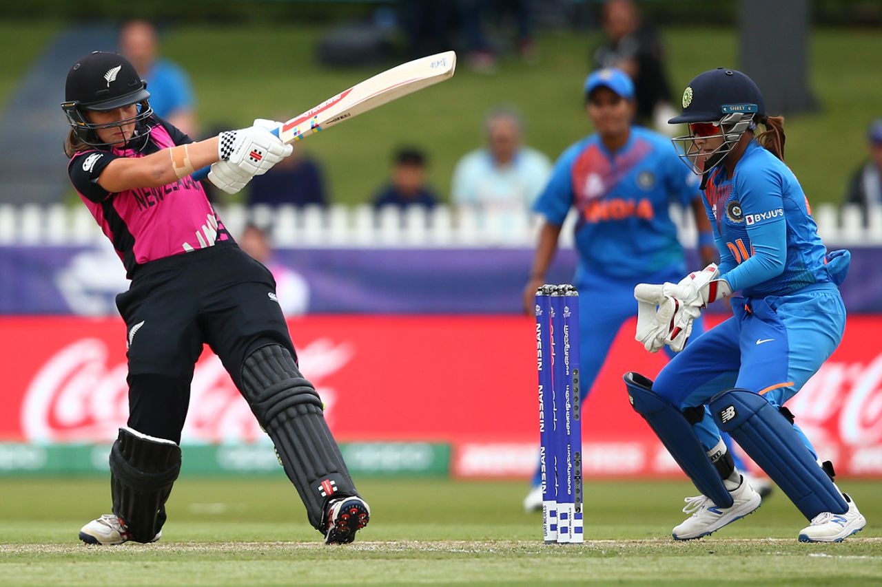 Amelia Kerr's late flourish nearly dragged New Zealand over the line, India v New Zealand, Group A, T20 World Cup, Junction Oval, February 27, 2020