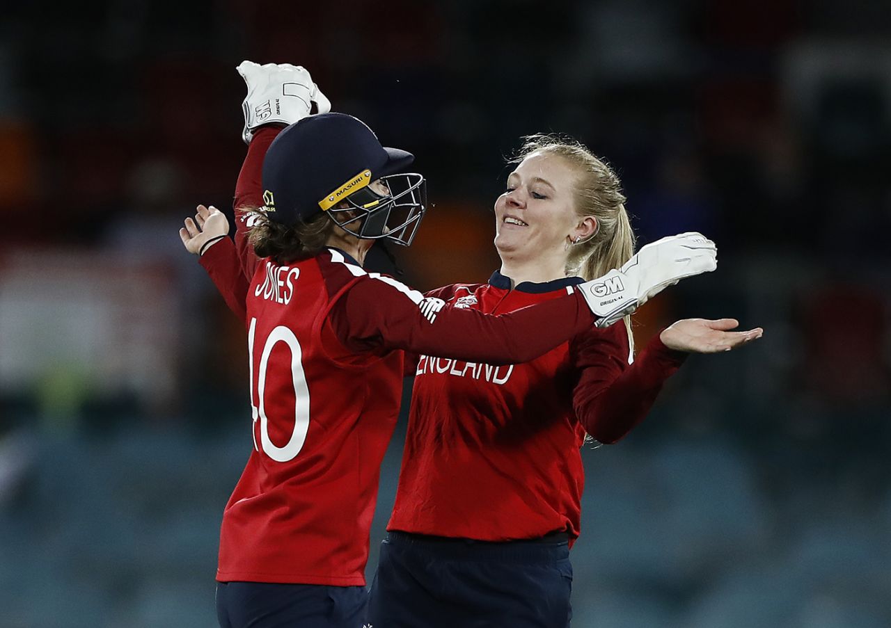 Sarah Glenn celebrates a wicket with Amy Jones, England v Pakistan, Women's T20 World Cup, Canberra, February 28, 2020