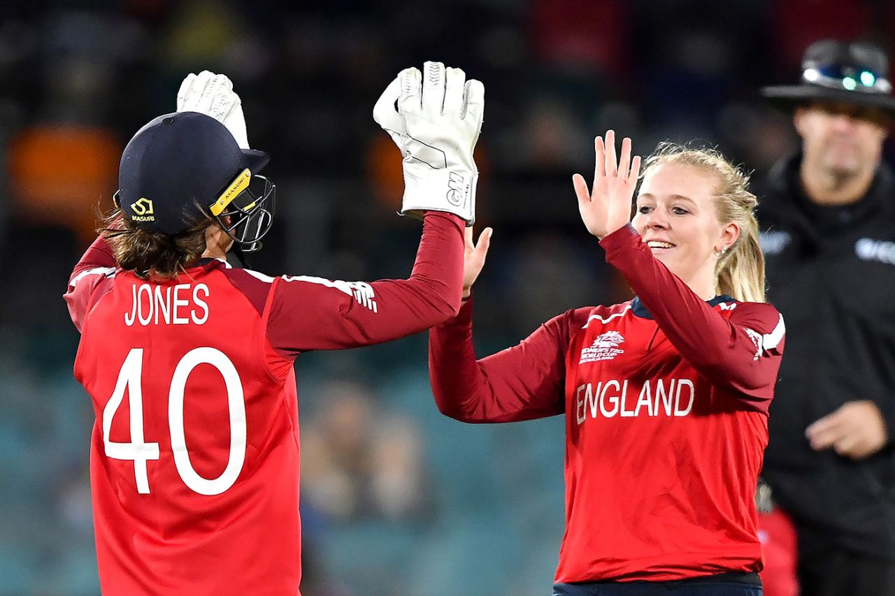 Sarah Glenn celebrates a wicket with Amy Jones, England v Pakistan, Women's T20 World Cup, Canberra, February 28, 2020
