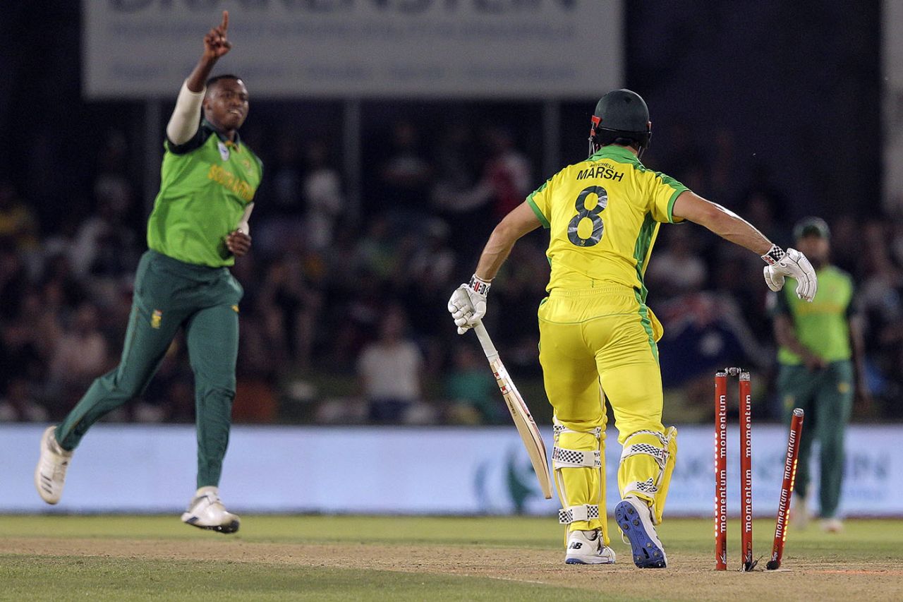Mitchell Marsh had his off stump pegged back by Lungi Ngidi, South Africa v Australia, 1st ODI, Paarl, February 29, 2020