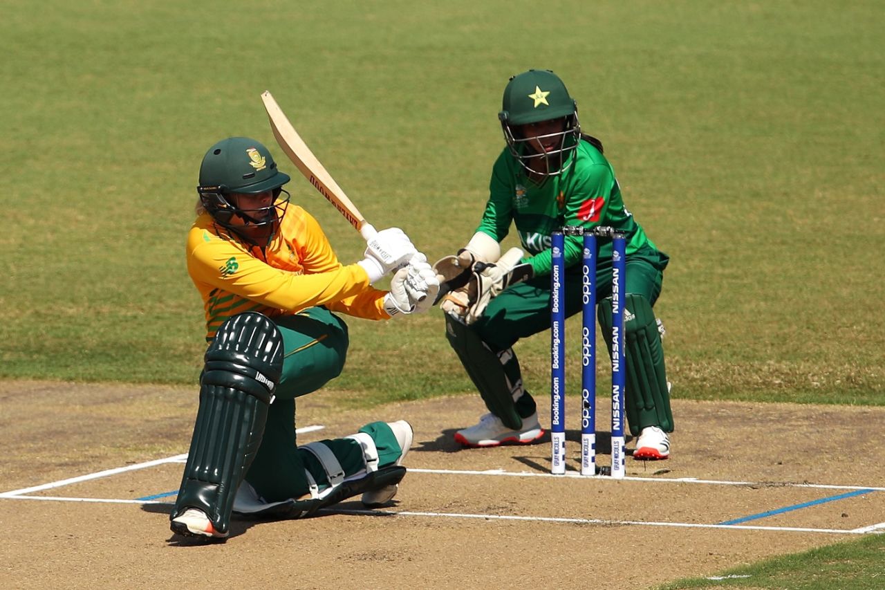 Marizanne Kapp chipped in with 31, South Africa v Pakistan, Women's T20 World Cup, Group B, Sydney, March 1, 2020