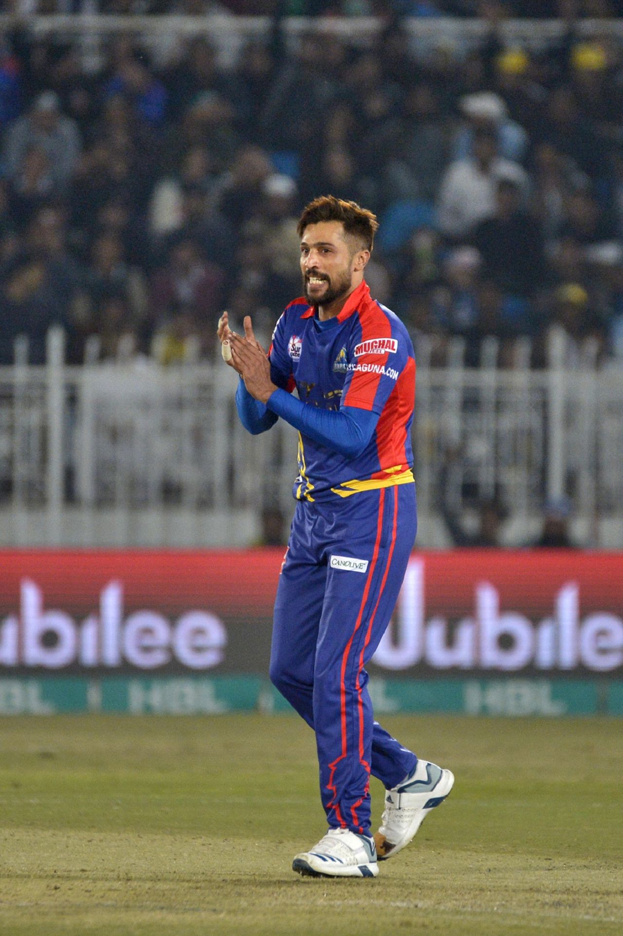 Mohammad Amir celebrates a wicket, Peshawar Zalmi v Karachi Kings, PSL 2020, Rawalpindi, March 2, 2020