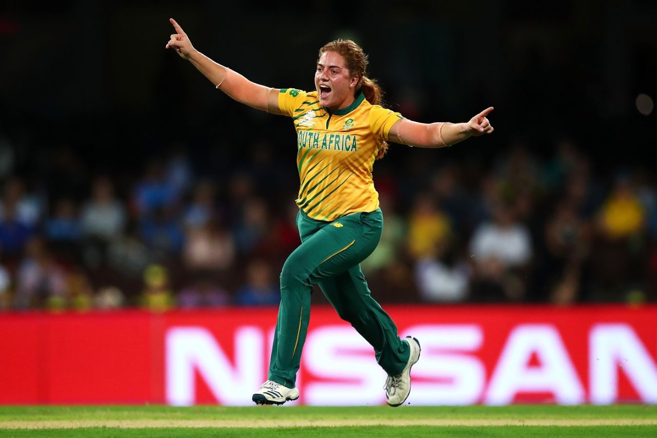 Nadine de Klerk is ecstatic after taking a wicket, Australia v South Australia, Women's T20 World Cup, semi-final, March 5, 2020