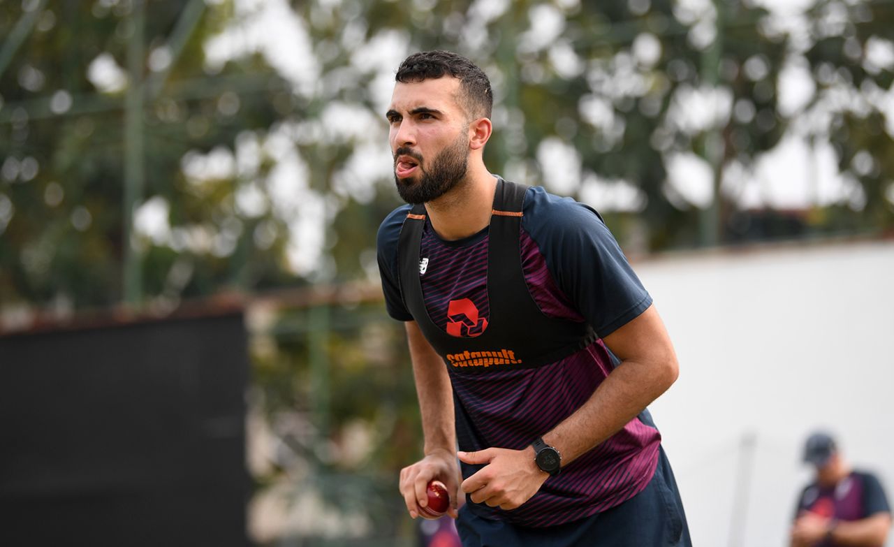 Saqib Mahmood bowls in training, England tour of Sri Lanka, March 5, 2020