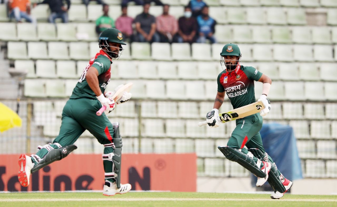 Liton Das and Tamim Iqbal pinch a run, Bangladesh v Zimbabwe, 3rd ODI, Sylhet, March 6, 2020