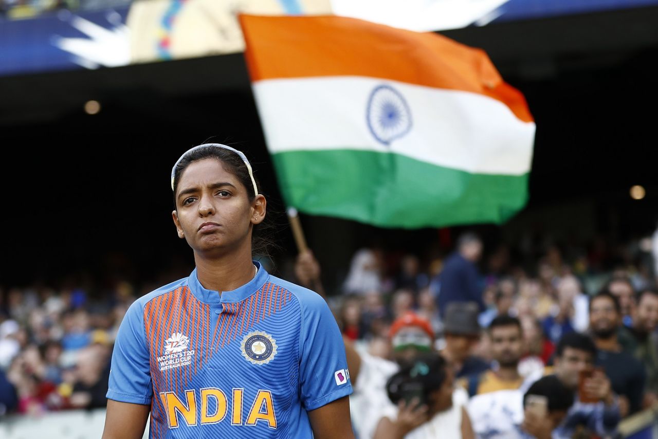 Harmanpreet Kaur walks out for the toss, Australia v India, Women's T20 World Cup, final, Melbourne, March 8, 2020