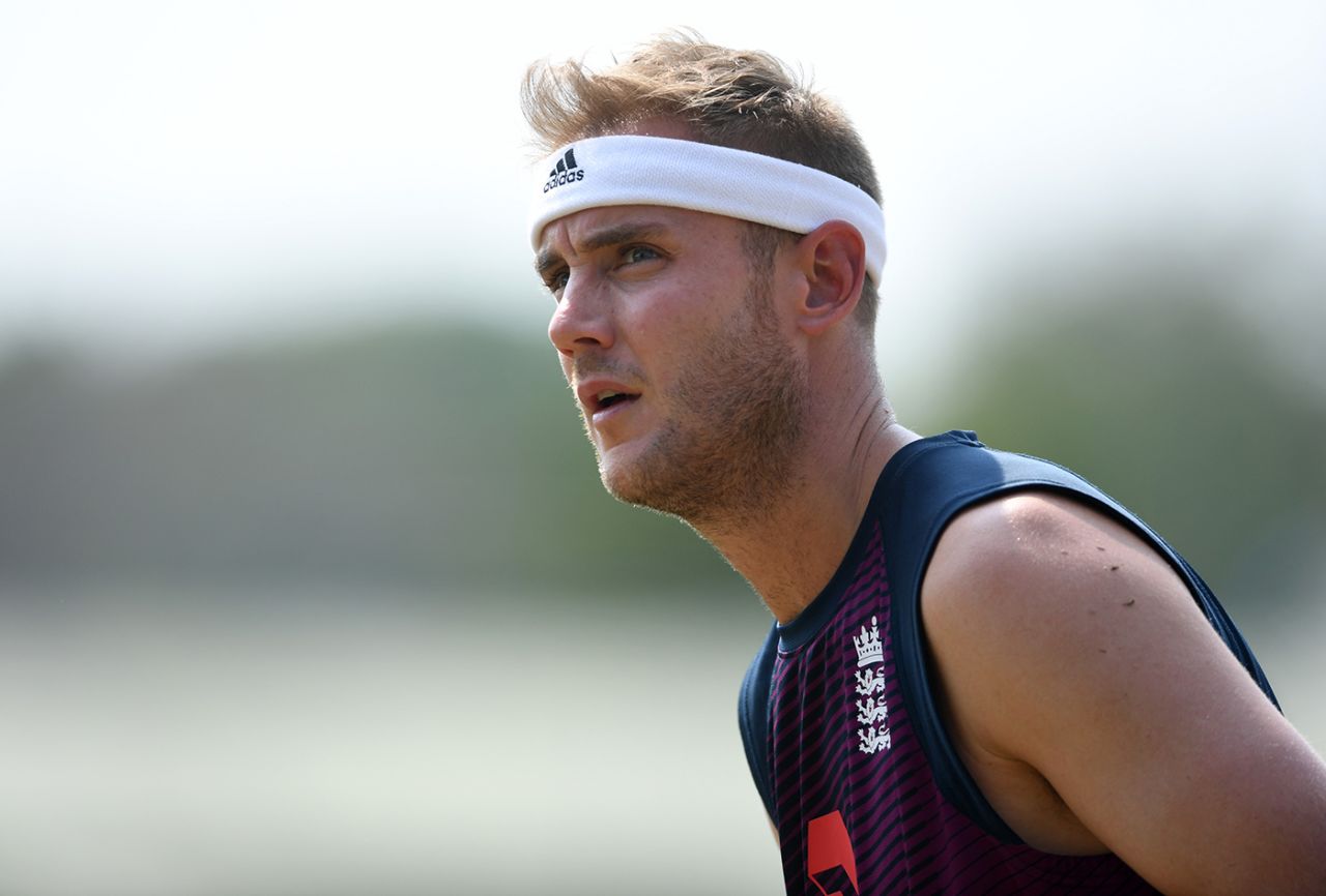 Stuart Broad looks on in training, England training, Colombo, March 11, 2020
