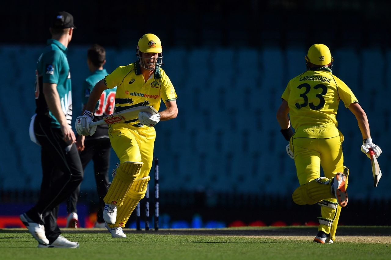 Mitchell Marsh and Marnus Labuschagne run a quick single, Australia v New Zealand, 1st ODI, Sydney, March 13, 2020