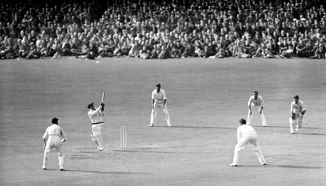 Don Bradman hooks, England v Australia, 4th Test, 2nd day, Leeds, July 23, 1948