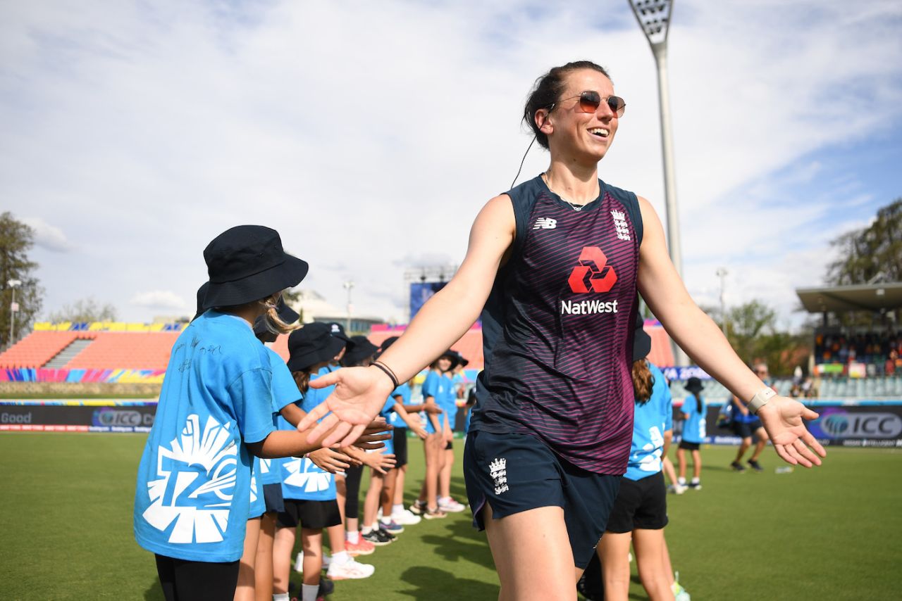 Tammy Beaumont takes part in a clinic with school children, during the Women's T20 World Cup, Manuka Oval, Canberra, Australia, February 25, 2020
