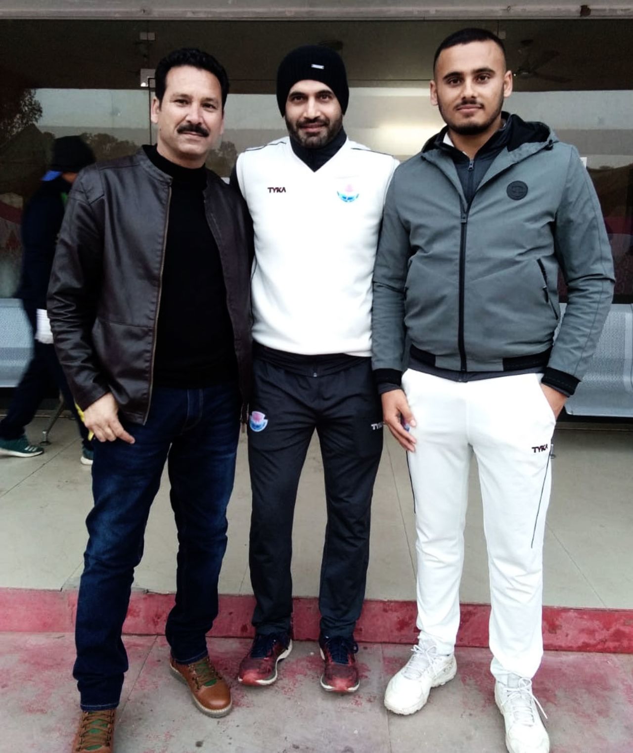 Abdul Samad (right) with coach Irfan Pathan and his father Mohammad Farooq