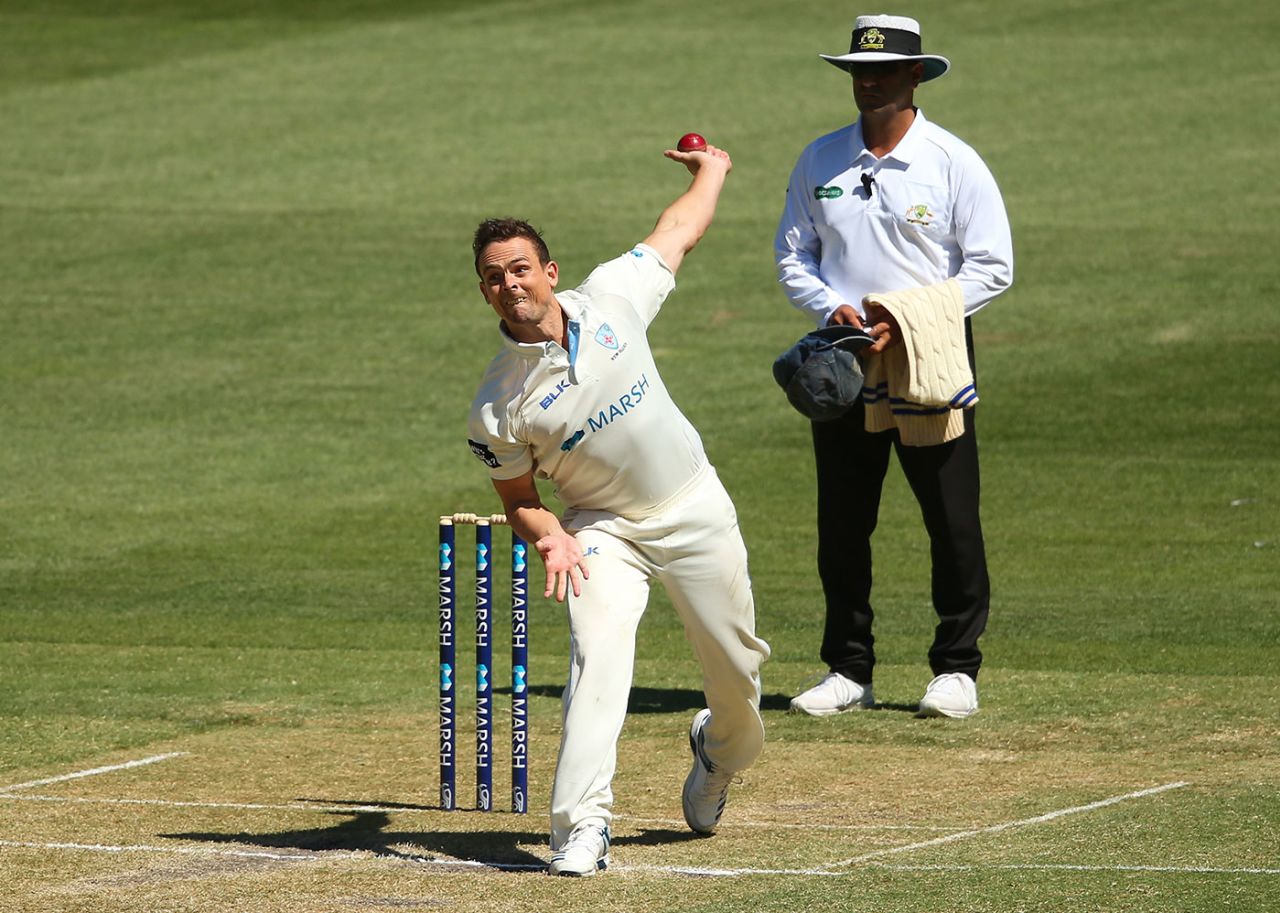 Steve O'Keefe in his delivery stride, Victoria v New South Wales, Sheffield Shield, MCG, November 30, 2019