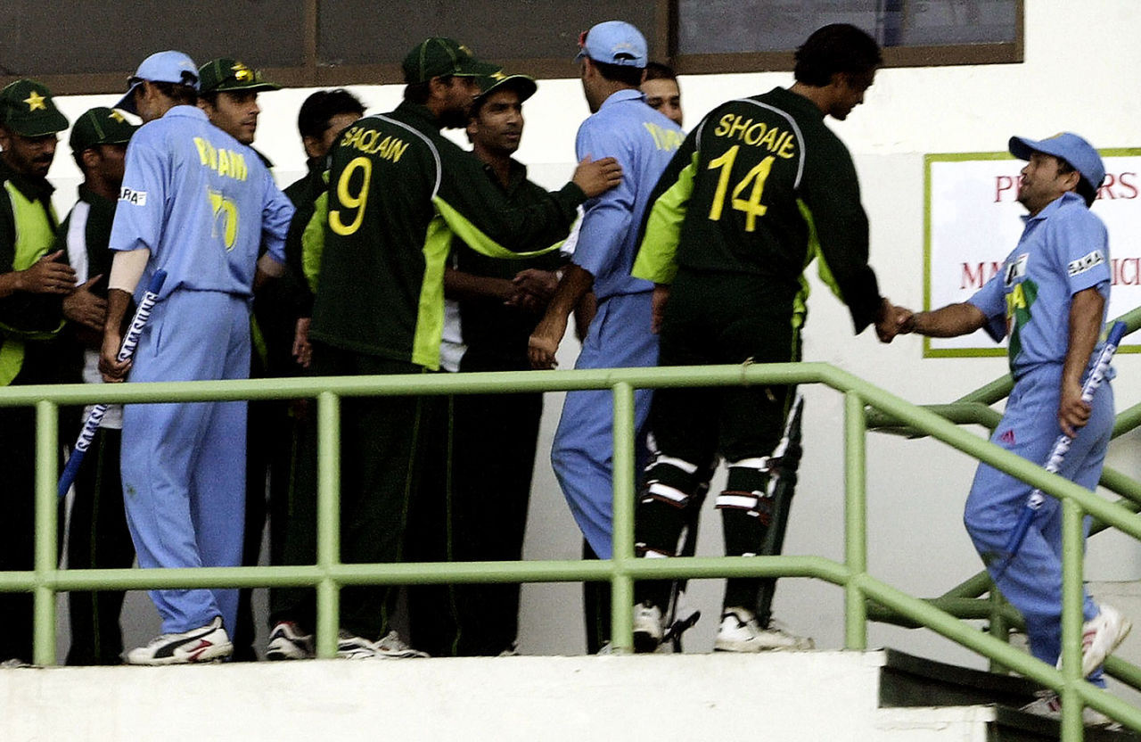 India and Pakistan players shake hands at the end of the match, Pakistan v India, 1st ODI, Karachi, March 13, 2004
