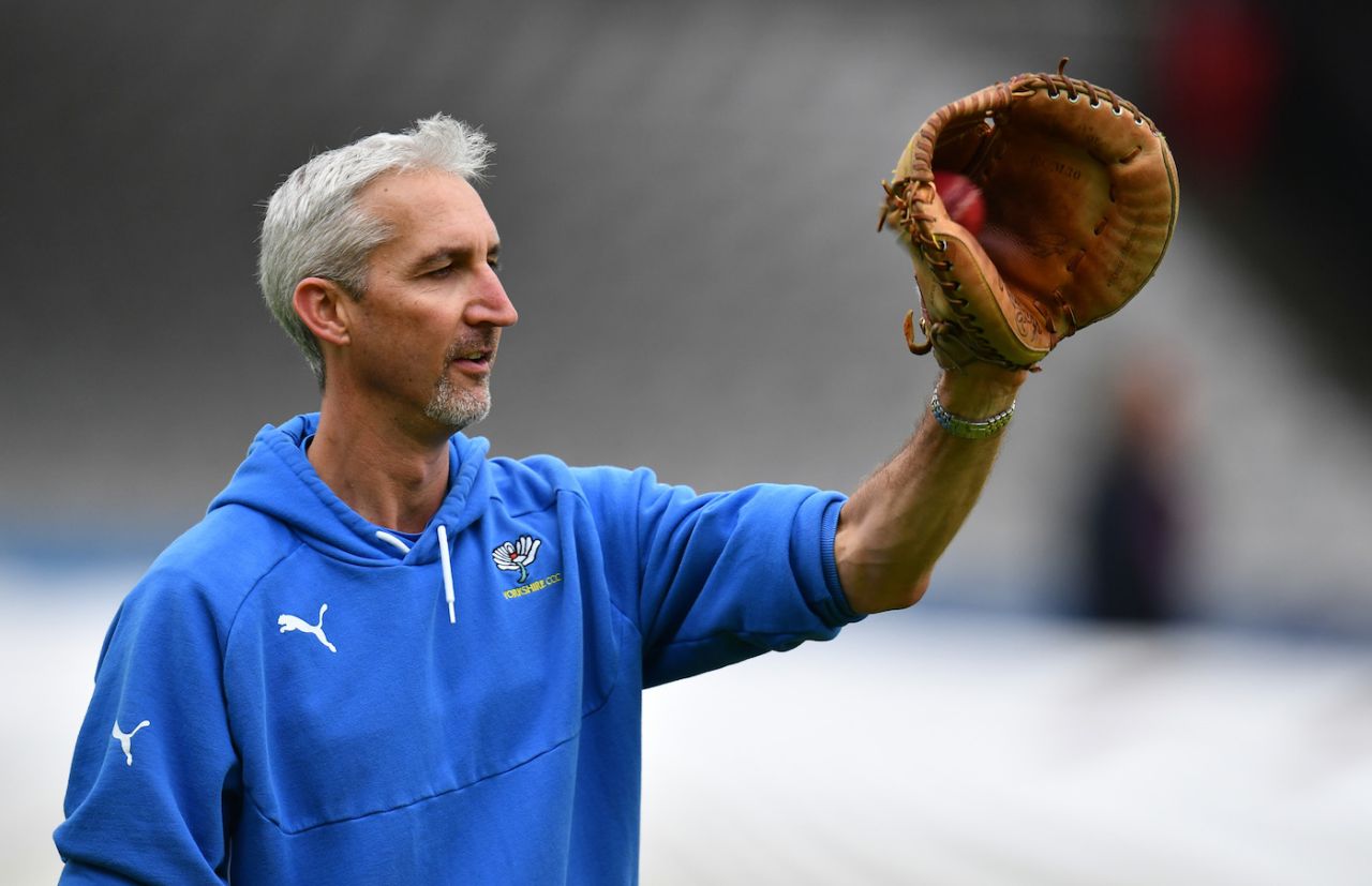 Jason Gillespie, Yorkshire coach, gives throwdowns before start of play, day one, Specsavers County Championship Division One, Middlesex v Yorkshire, Lords, September 20, 2016