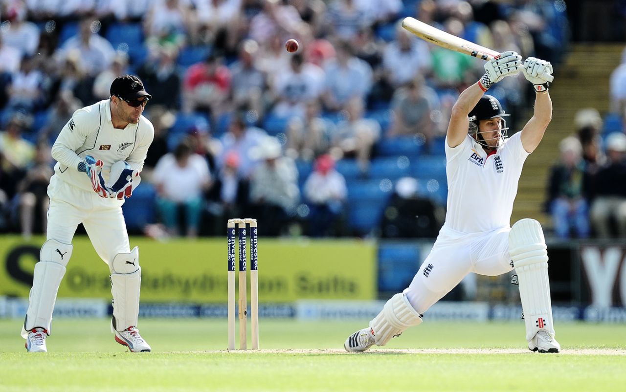 Nick Compton lets one go, England v New Zealand, 2nd Investec Test, Headingley, 3rd day, May 26, 2013