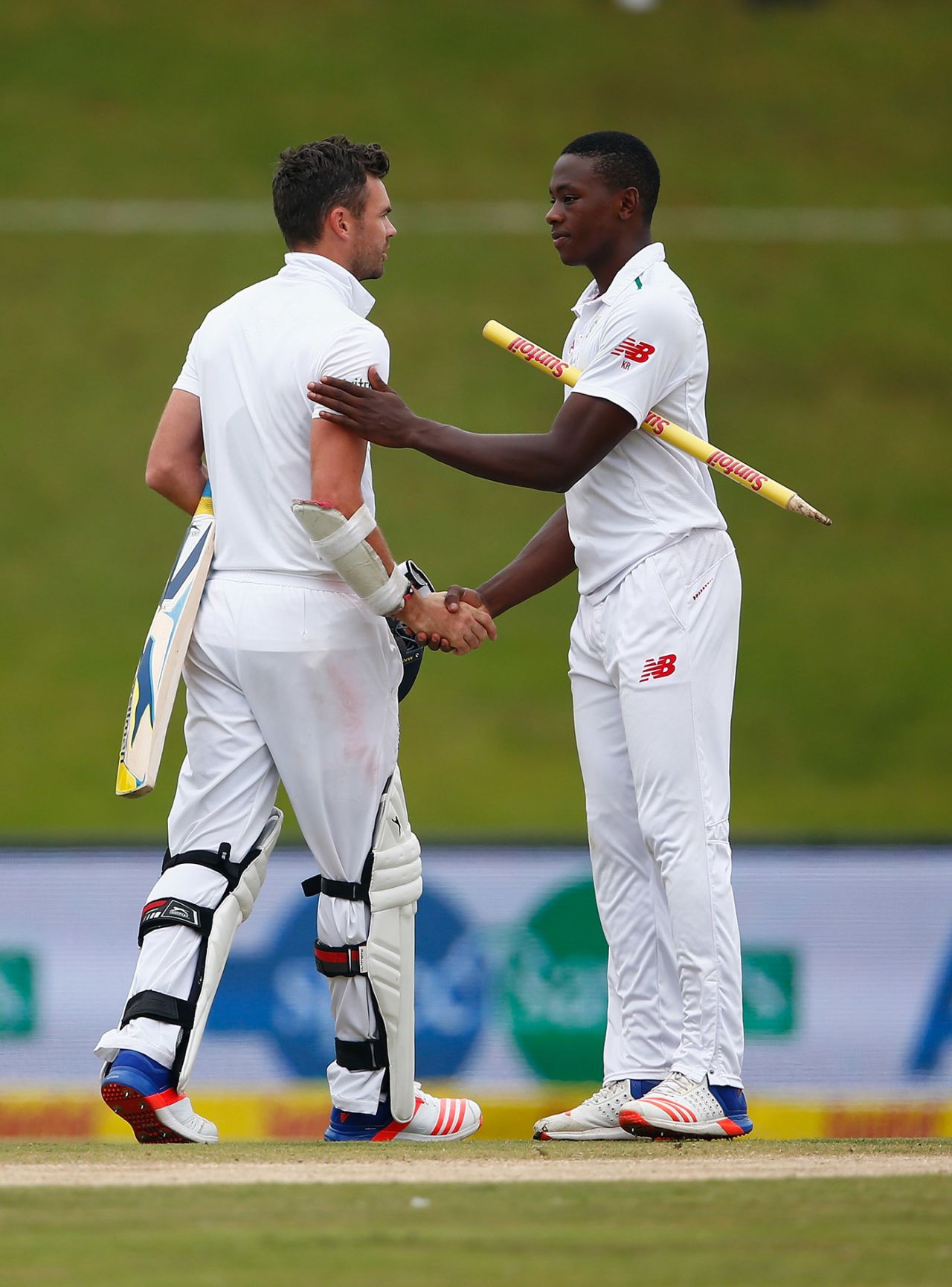 James Anderson and Kagiso Rabada shake hands, South Africa v England, 4th Test, Centurion, 5th day, January 26, 2016