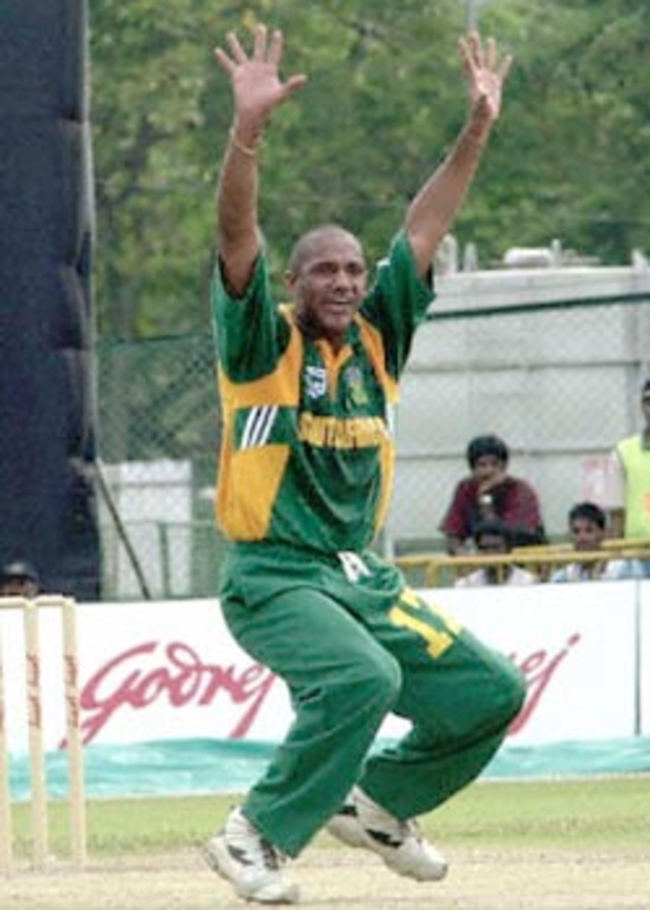 South African bowler Roger Telemachus reacts after sending off Pakistani batsman Saleem Elahi in the Singapore Challenge. Godrej Singapore Challenge 2000/01, Final Pakistan v South Africa,  Kallang Ground, Singapore 27 Aug 2000