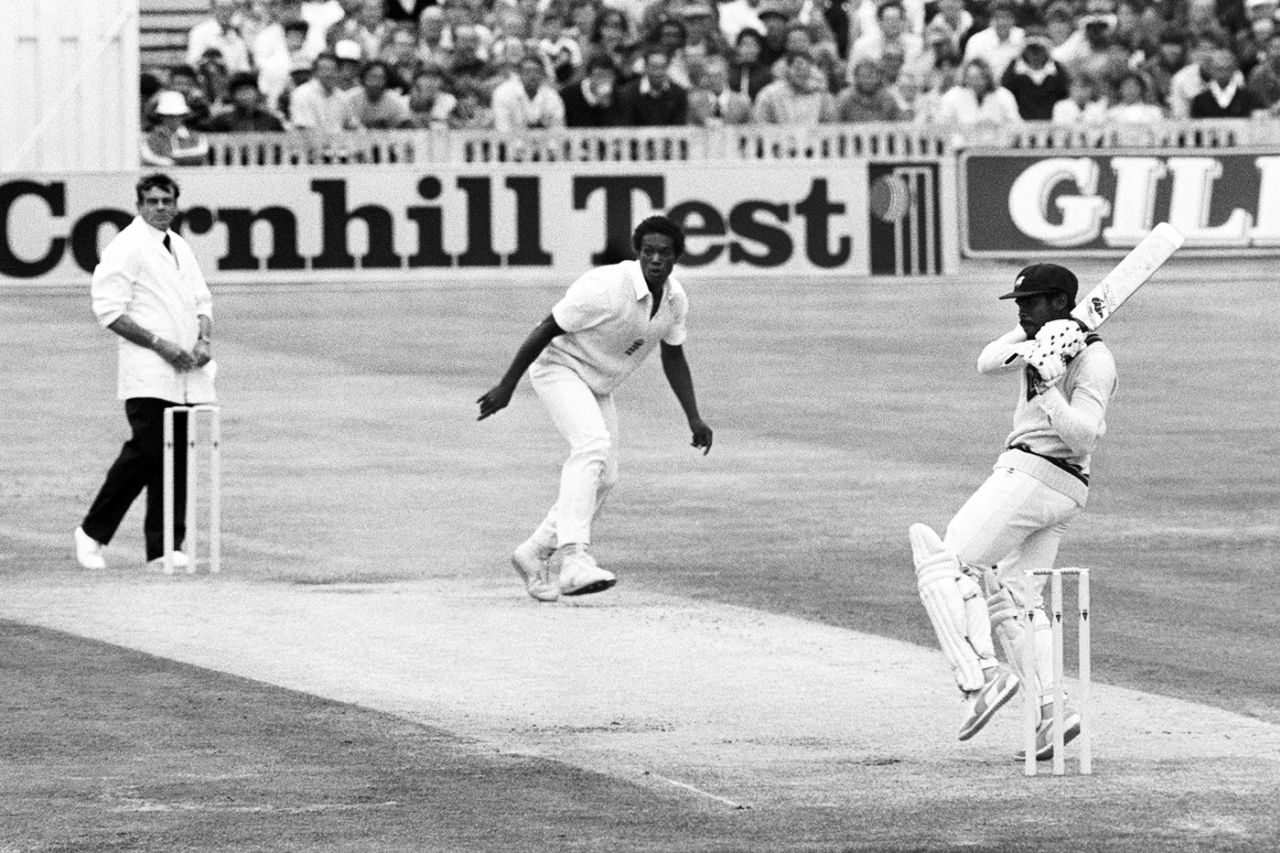 Gordon Greenidge pulls Norman Cowans, England v West Indies, 4th Test, Old Trafford, 2nd day, July 27, 1984