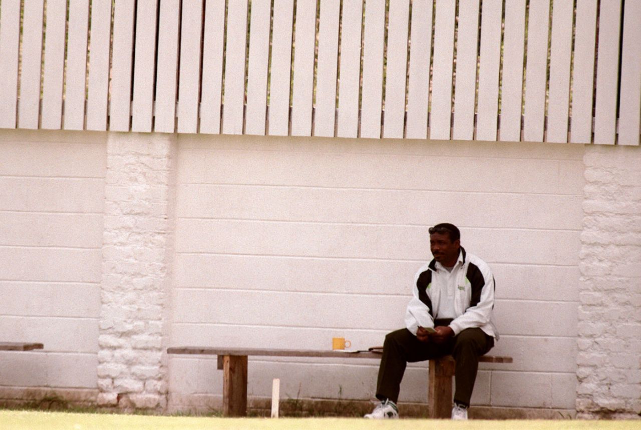 Gordon Greenidge watches the Scotland-Bangladesh game in Lithgow, July 15, 1998
