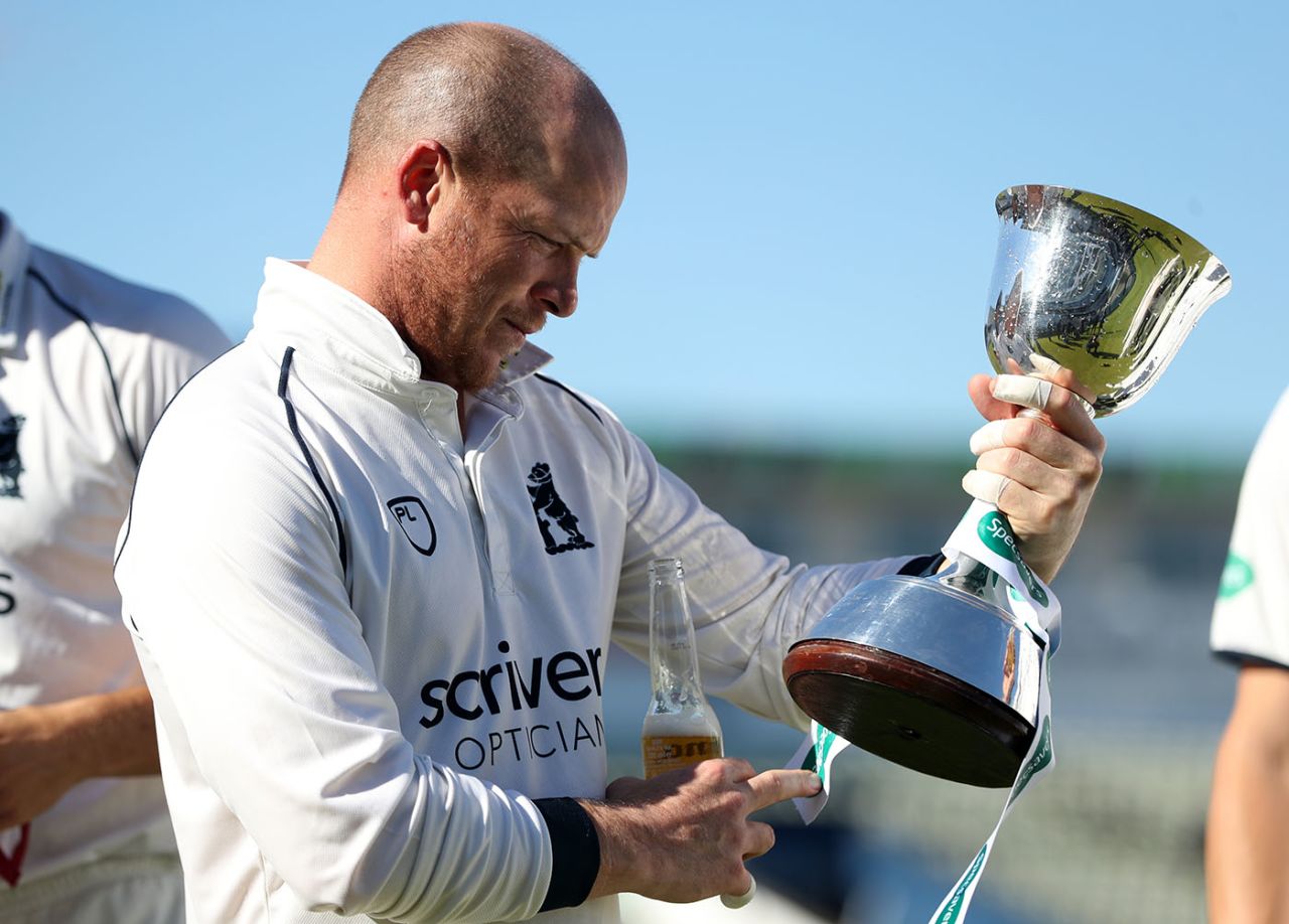 Tim Ambrose with the Division Two trophy, Warwickshire v Kent, Specsavers Championship, Division One, Edgbaston, September 26, 2018