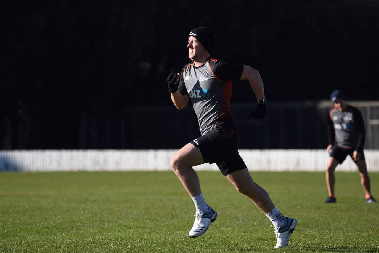 Matt Henry goes through a fitness drill, Lincoln, July 14, 2020