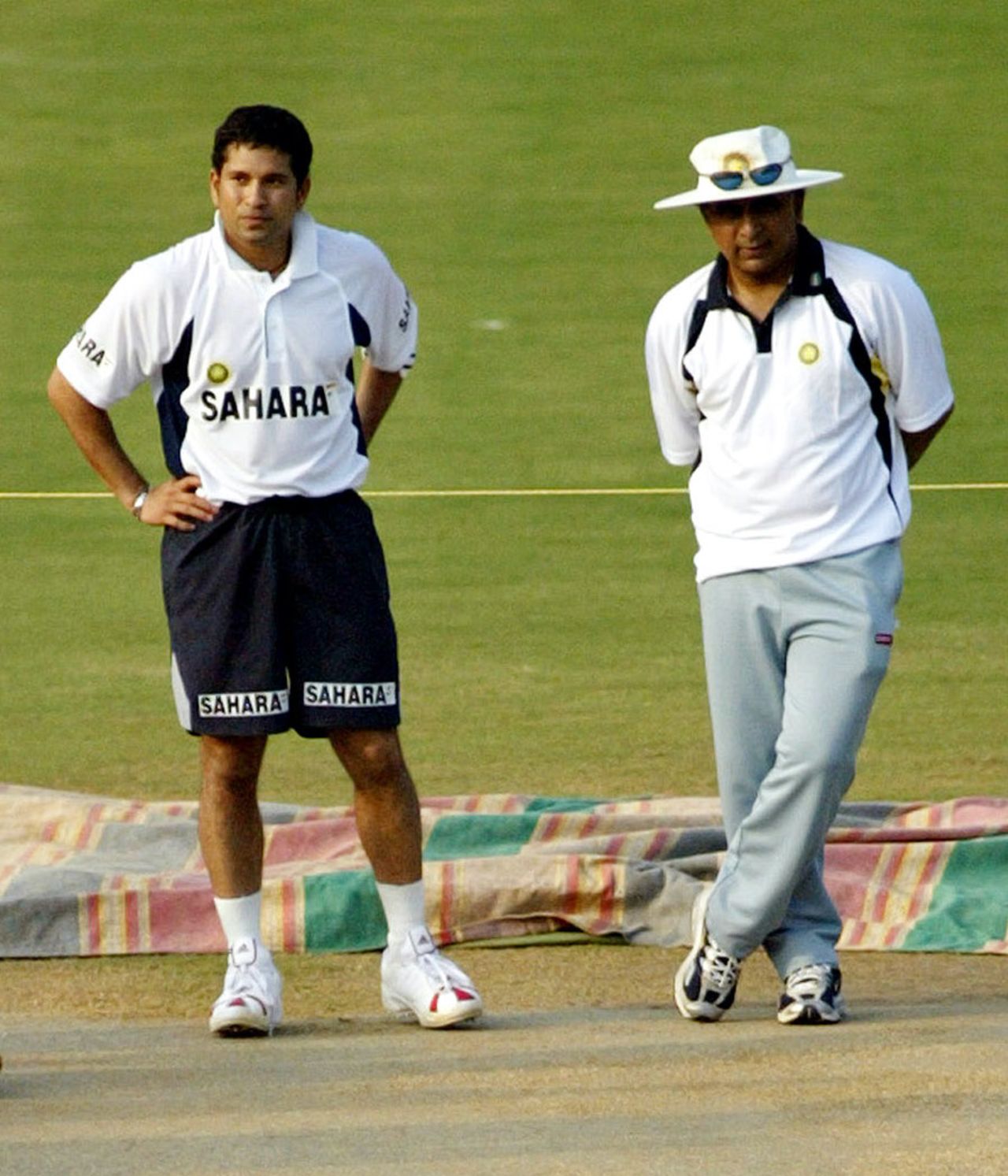 Sachin Tendulkar and Sunil Gavaskar inspect the pitch during a practice session, MA Chidambaram Stadium, Chennai, October 12, 2004