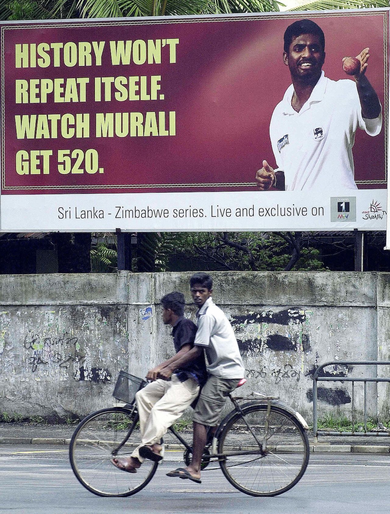 A billboard of Muttiah Muralitharan in Colombo, May 5, 2004