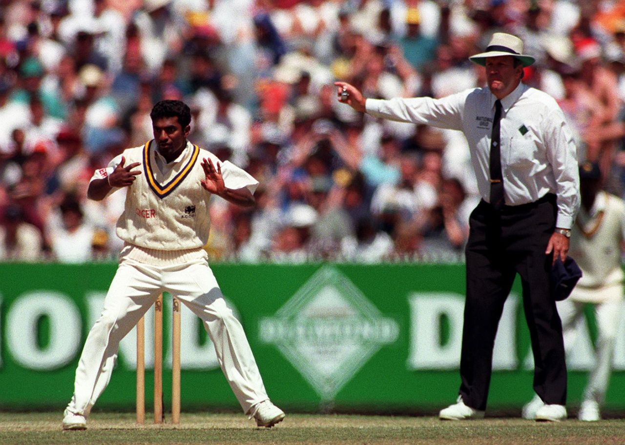 Darrell Hair no-balls Muttiah Muralitharan, Australia v Sri Lanka, Melbourne, December 26, 1995
