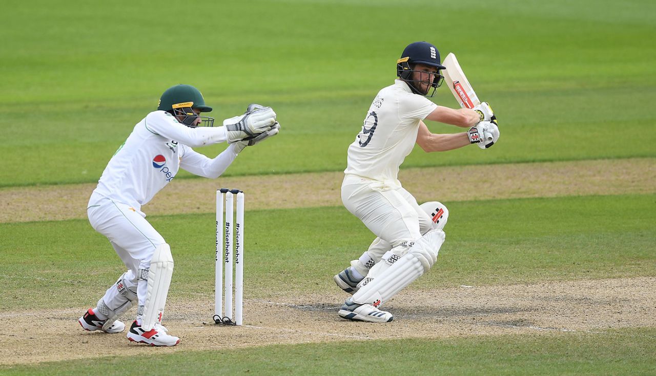 Chris Woakes cuts through the off side, England v Pakistan, 1st Test, Old Trafford, 3rd day, August 7, 2020