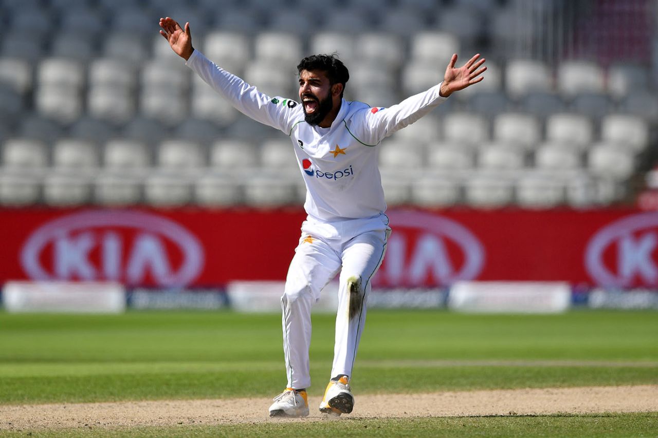 Shadab Khan appeals for a wicket, England v Pakistan, 1st Test, Old Trafford, 3rd day, August 7, 2020