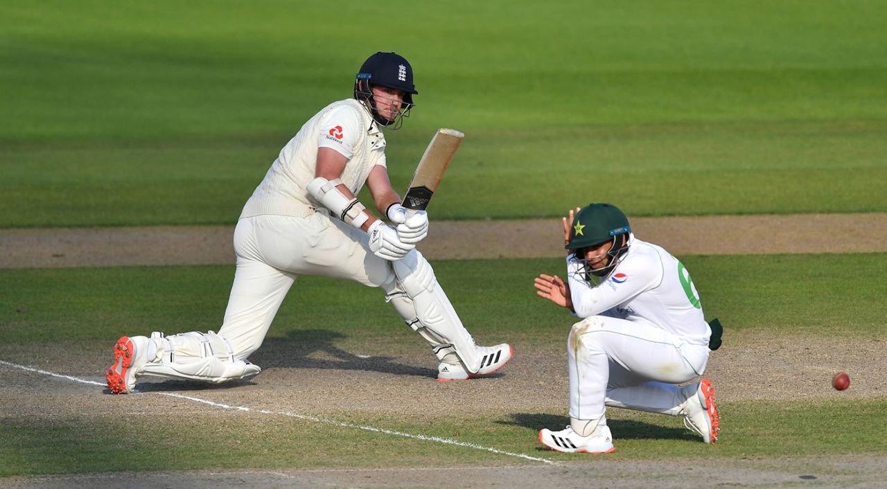 Stuart Broad - promoted to No. 8 - sweeps hard, England v Pakistan, 1st Test, Old Trafford, 4th day, August 8, 2020